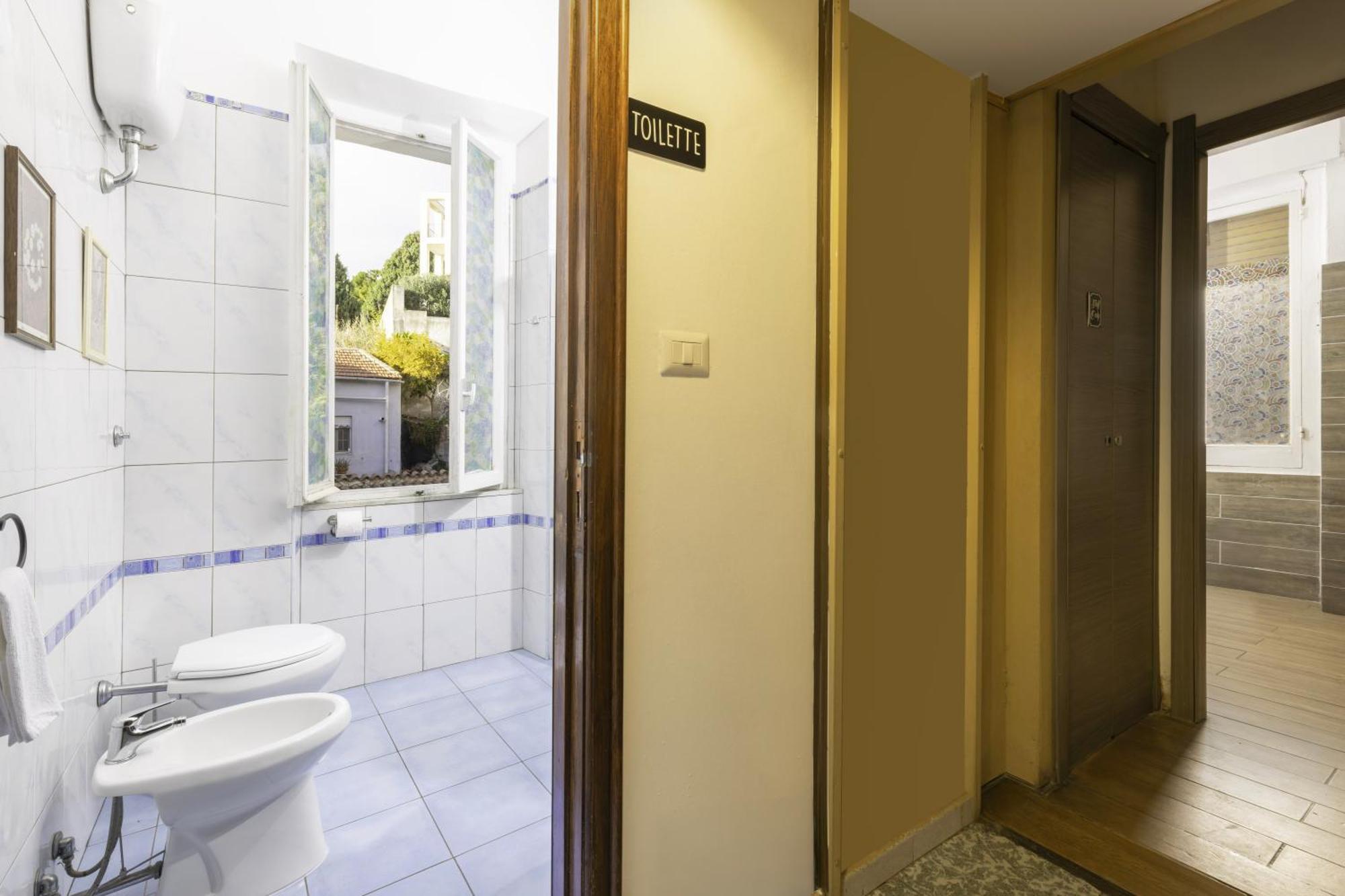 Kalie Rooms Guest House Cagliari Luaran gambar