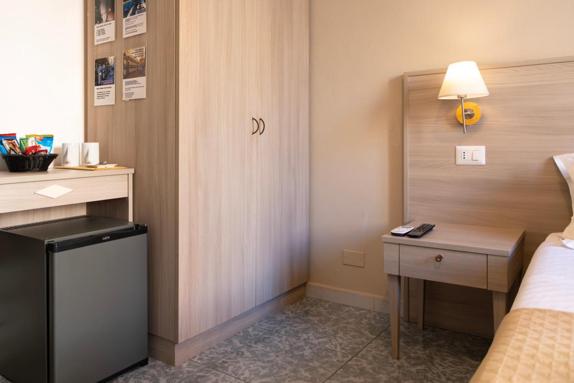 Kalie Rooms Guest House Cagliari Luaran gambar